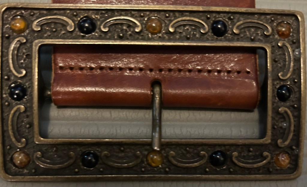 NEW: 365 Days of Style. Day 334 of the Style Challenge: Monday, April&nbsp;14th.